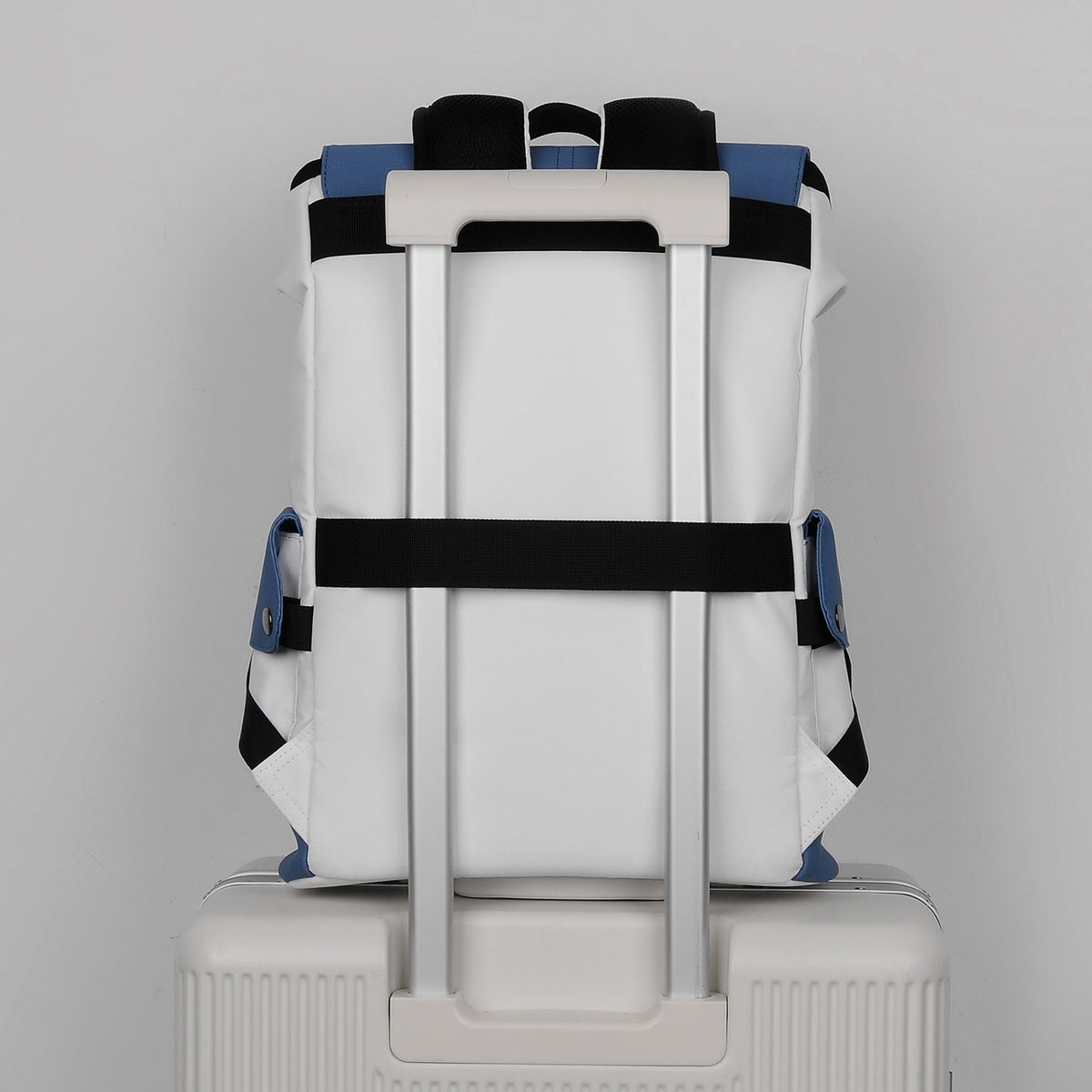 Premium Versatile Laptop Backpack LoungeYard — product view 4