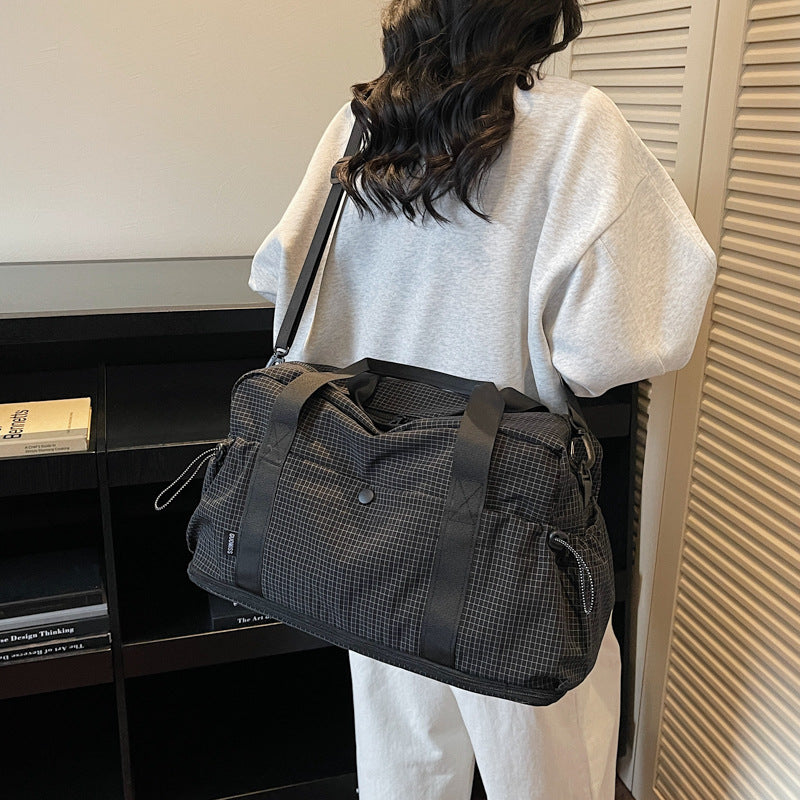 Stylish Utility Duffle Bag LoungeYard — product view 4
