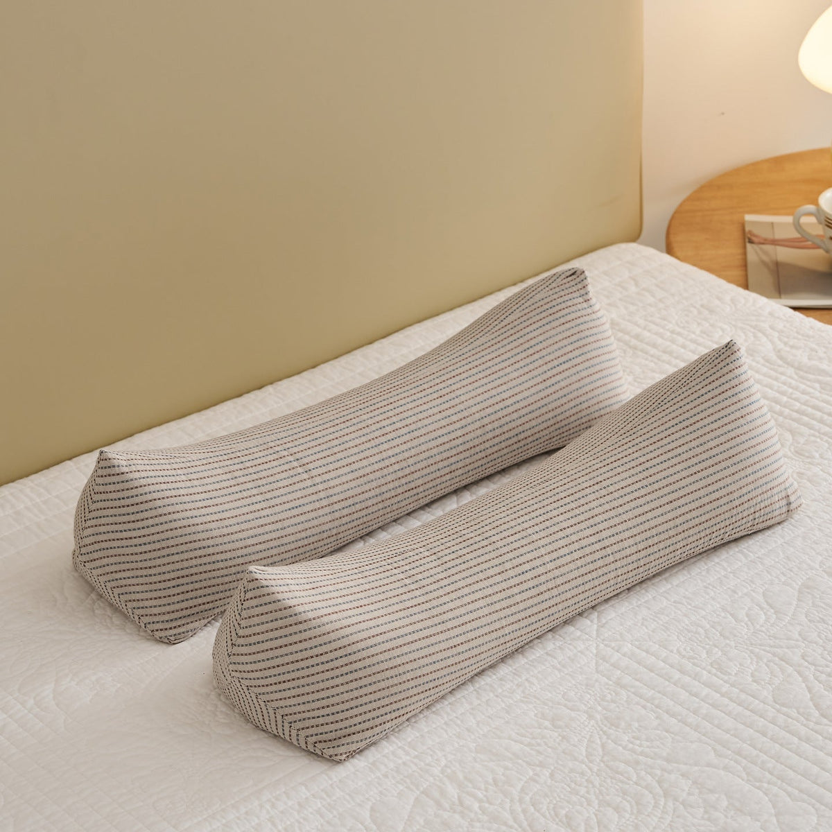 Ergonomic neck support roll with special comfort design LoungeYard — product view 7