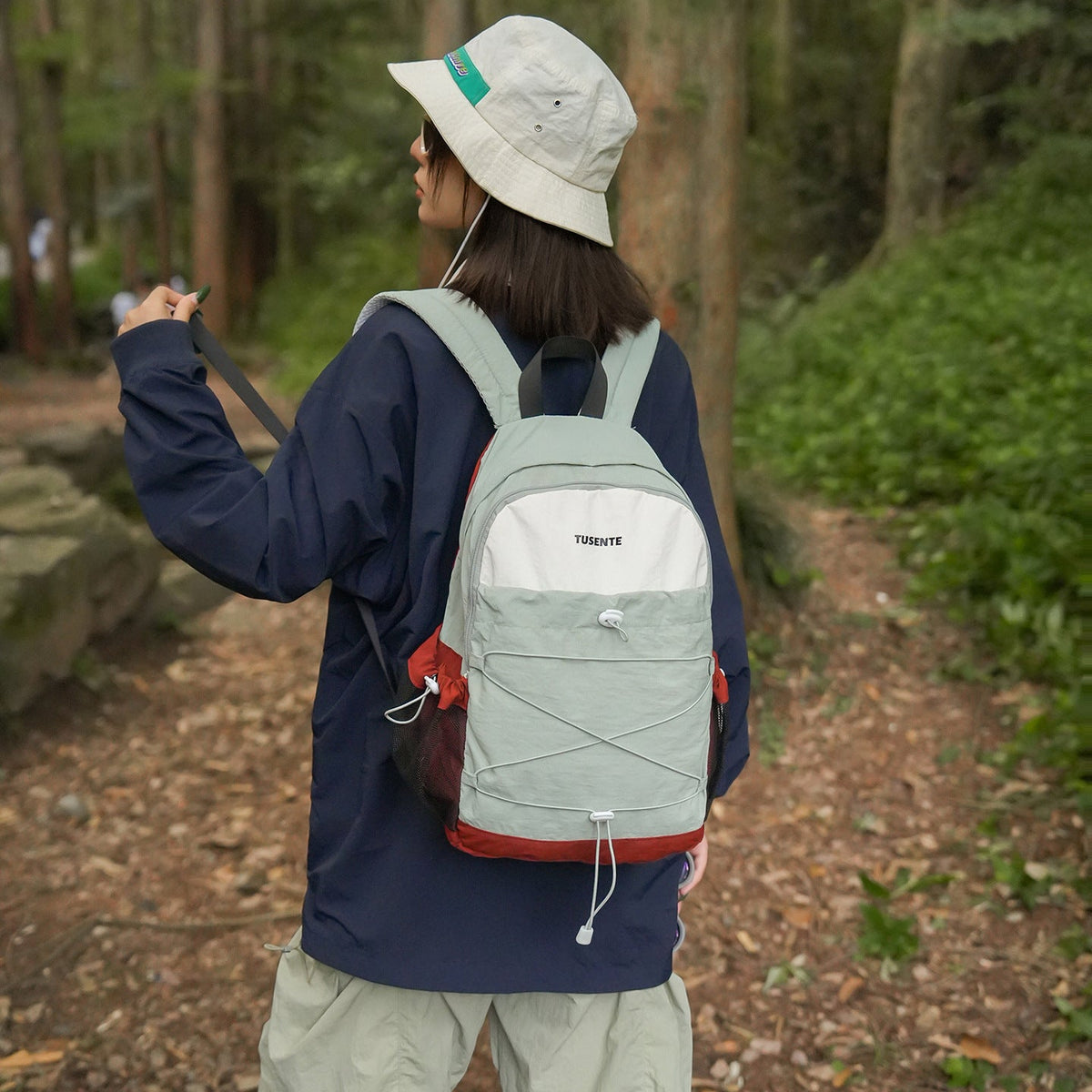 Lightweight Multi-Utility Backpack LoungeYard — product view 2