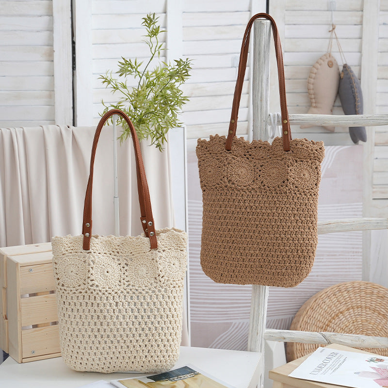 Handwoven bast bag LoungeYard — product view 3