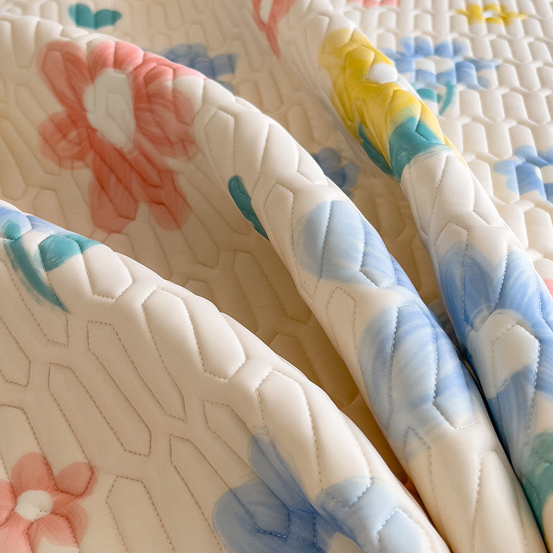 Contemporary Quilted Bedspread Set LoungeYard — product view 2