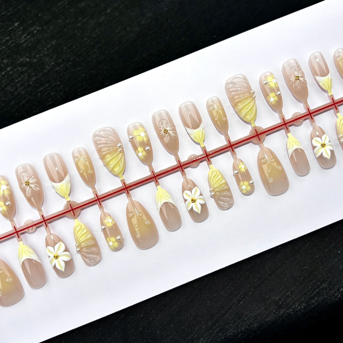 Artistic Floral Design Press-On Nails 1790746207 — product view 2