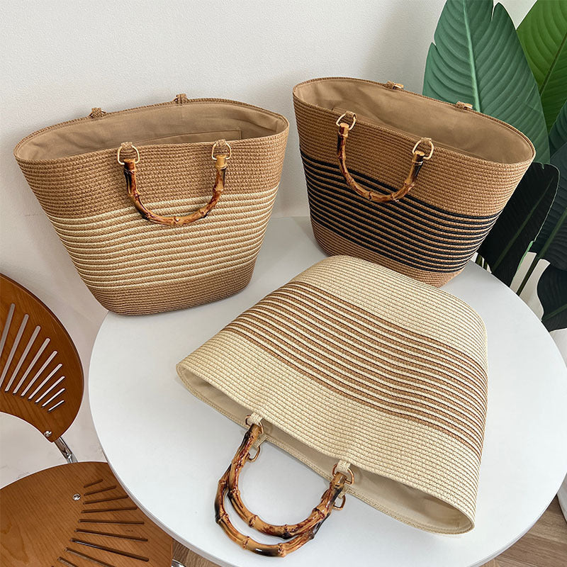 Stylish straw bag with high-quality wooden handle LoungeYard — product view 3
