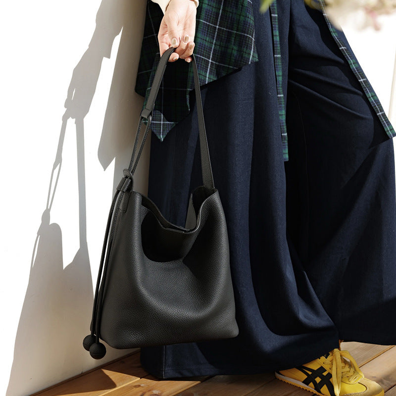Soft-Structure Pebbled Vegan Leather Drawstring Hobo Shoulder Bag — product view 4