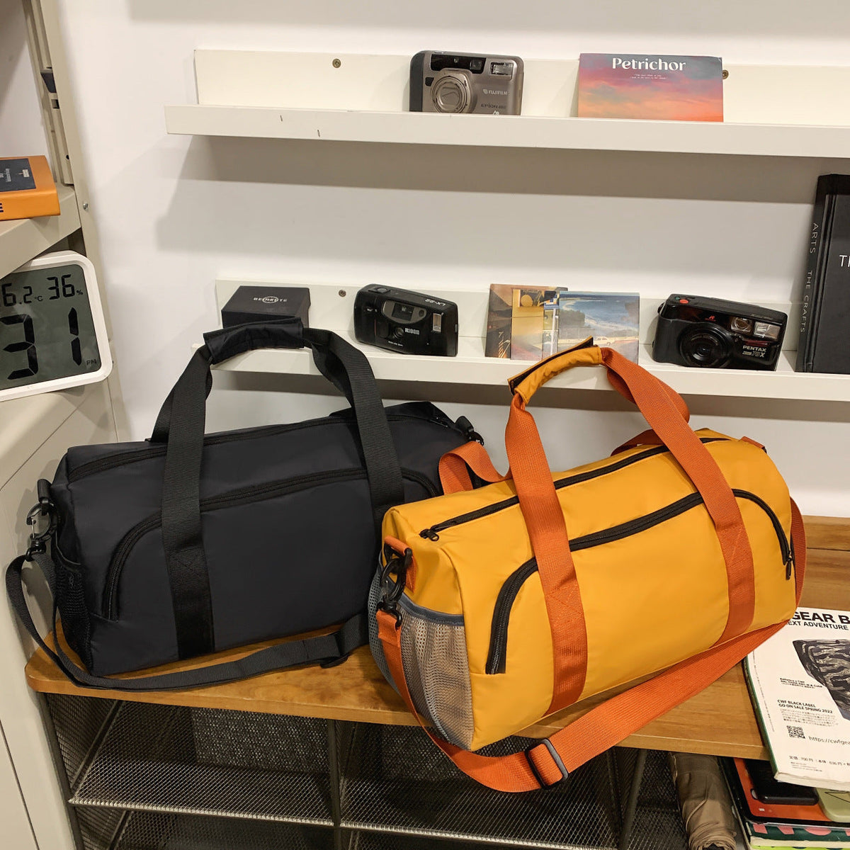 Stylish Duffle Bag — product view 1