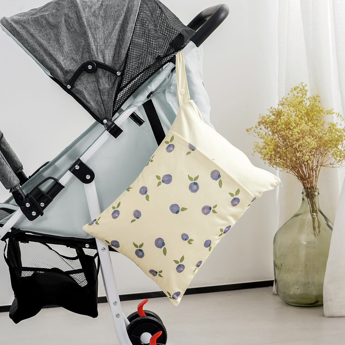 Diaper bag LoungeYard — product view 6