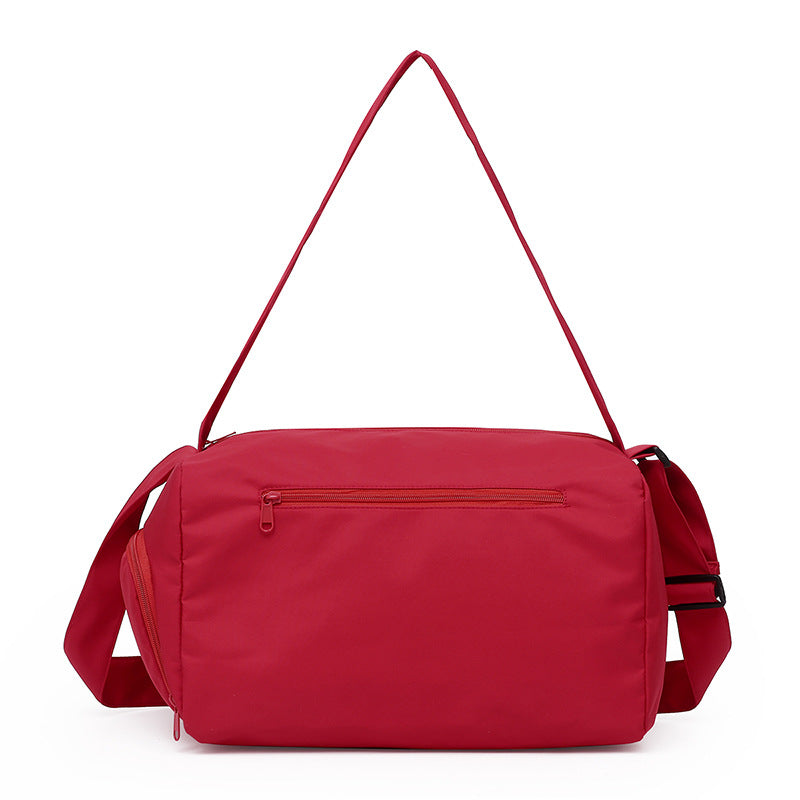 Versatile Sports Duffel Bag — product view 4