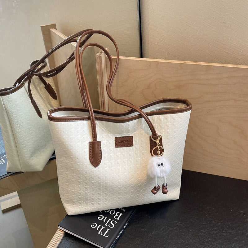 Elegant Structured Tote Bag LoungeYard — product view 1