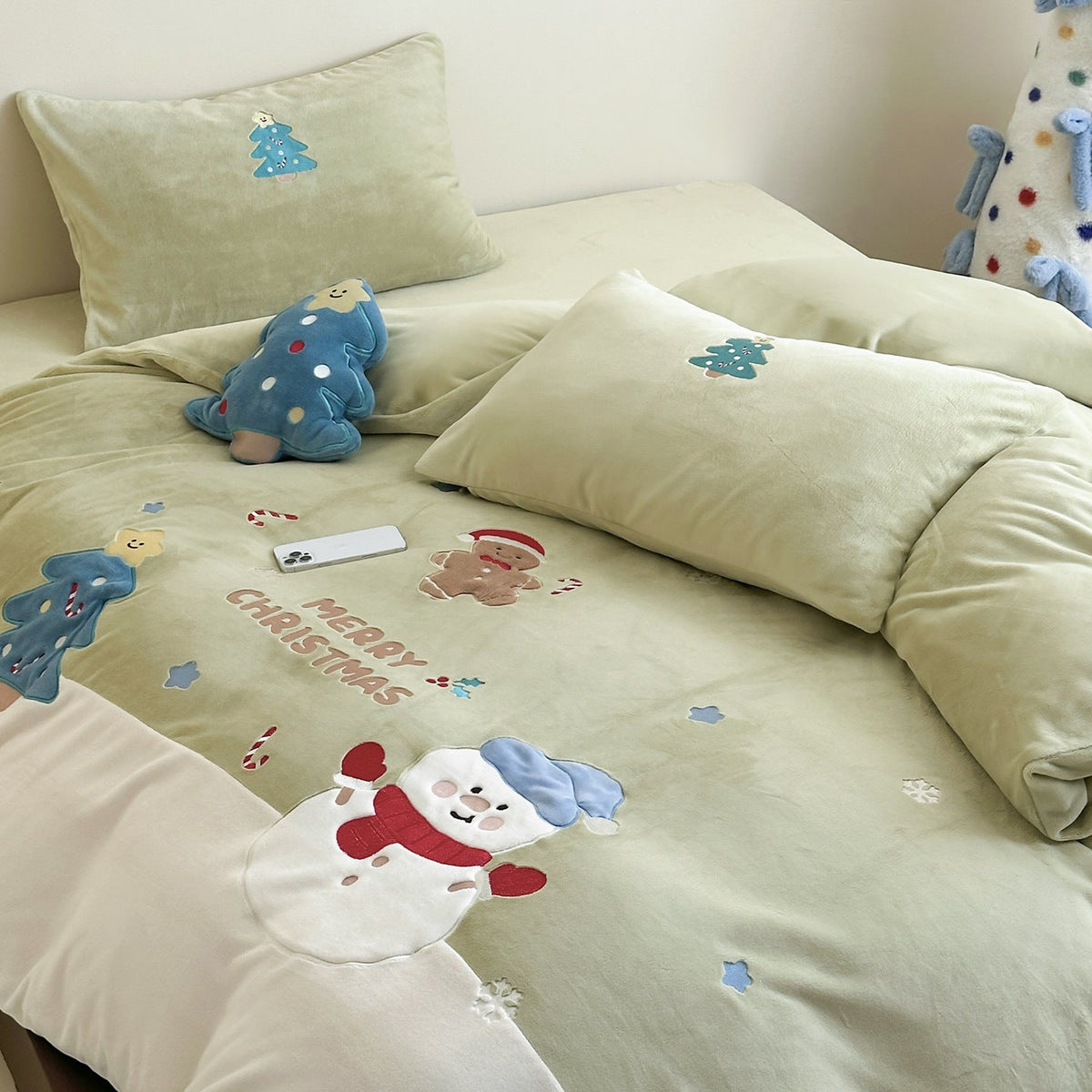 Quilted Children's Bedding Set — product view 1