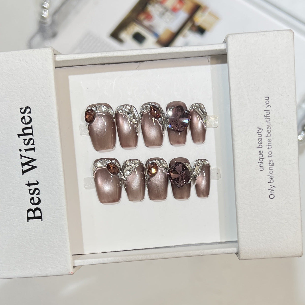 Premium Elegant Decorative Press-On Nails — product view 5