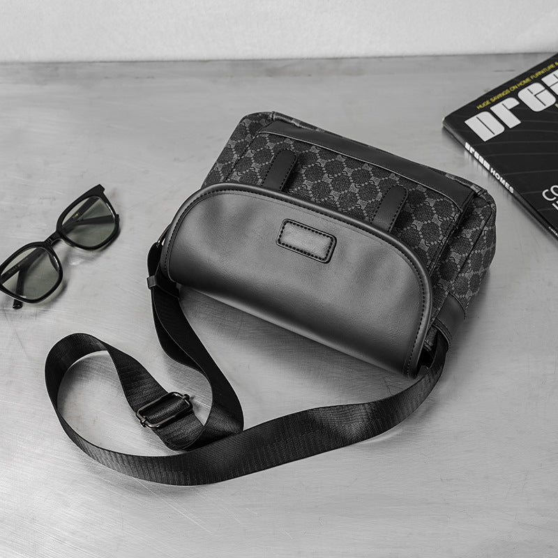 Stylish shoulder bag with multiple compartments LoungeYard — product view 3