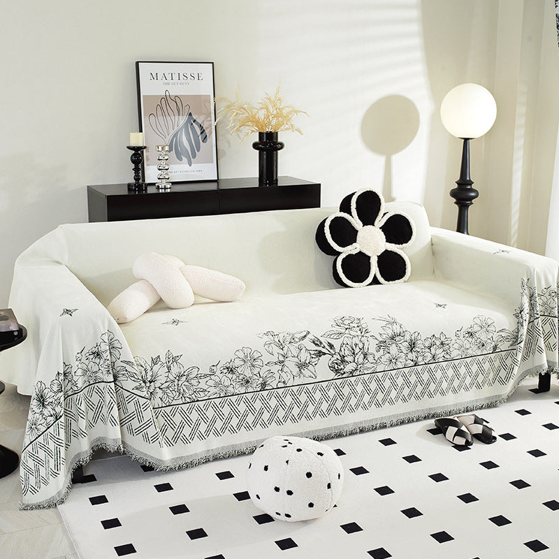 Elegant Floral Patterned Sofa Throw Blanket — product view 2