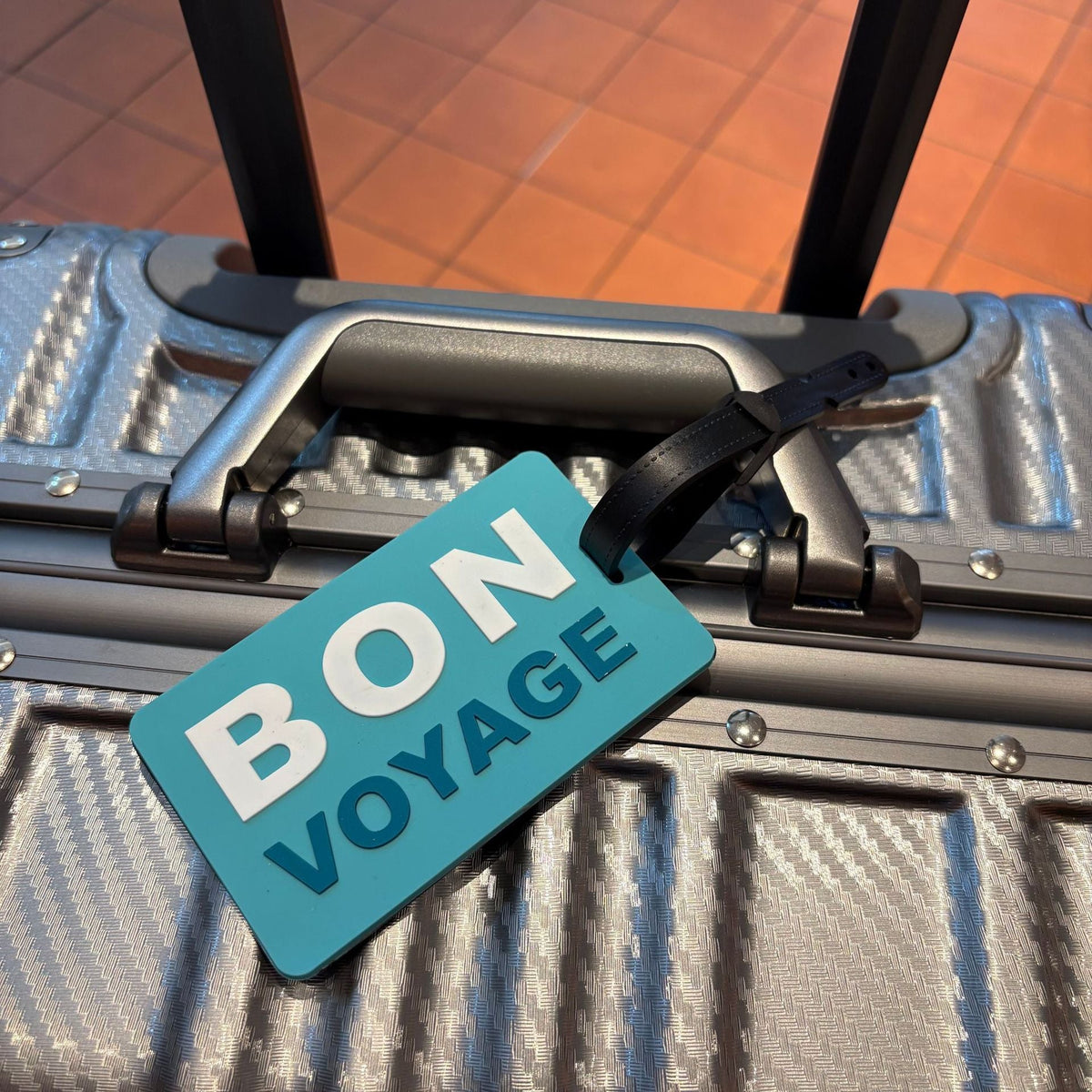 Stylish Silicone Travel Luggage Tag LoungeYard — product view 6