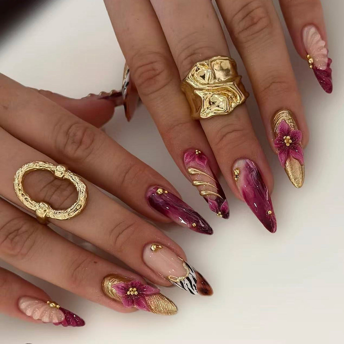 Premium Artistic Nail Enhancement Set — product view 1