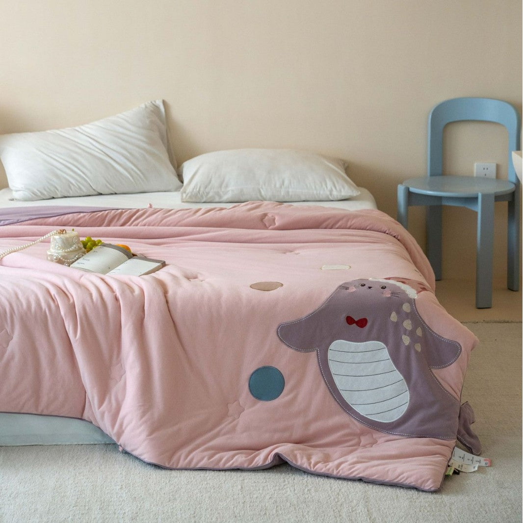 Children's quilt with cute bear appliqué and soft filling — product view 5
