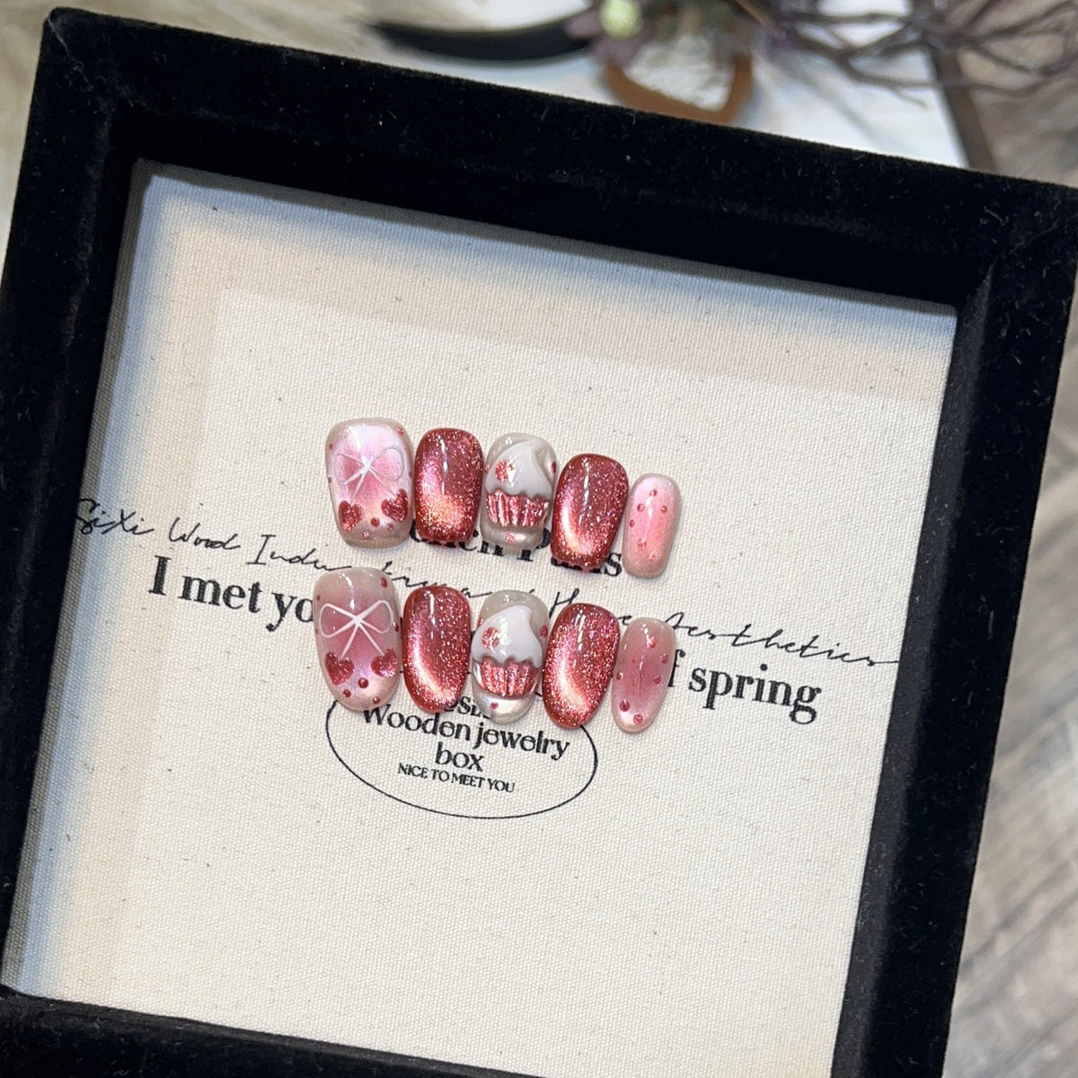 Charming Themed Press-On Nail Art Set — product view 3