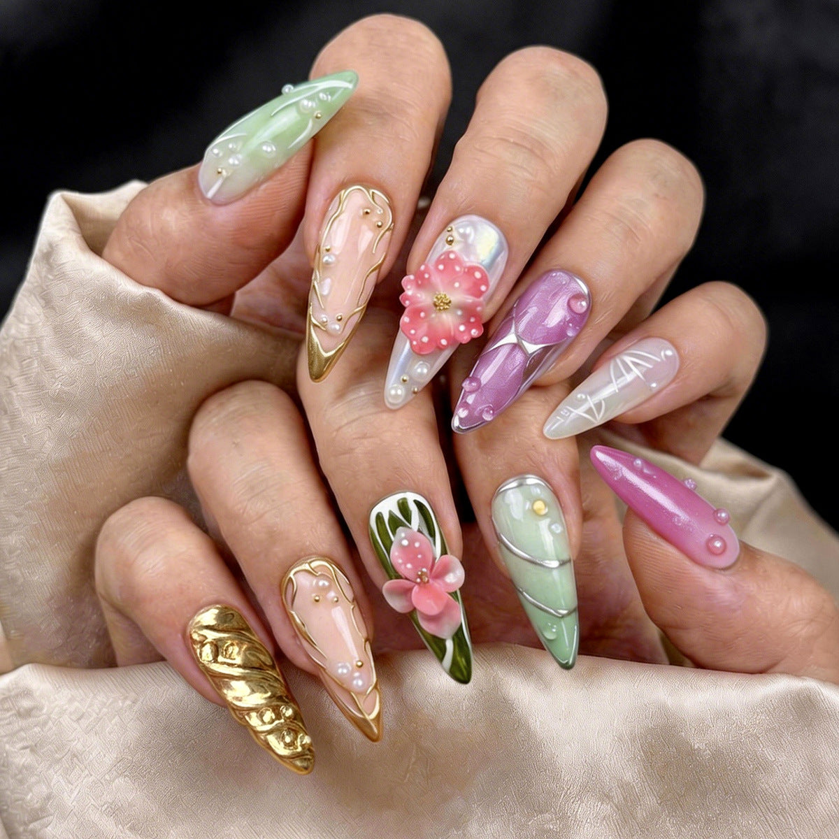 Premium Decorative Press-On Nail Art Set — product view 3