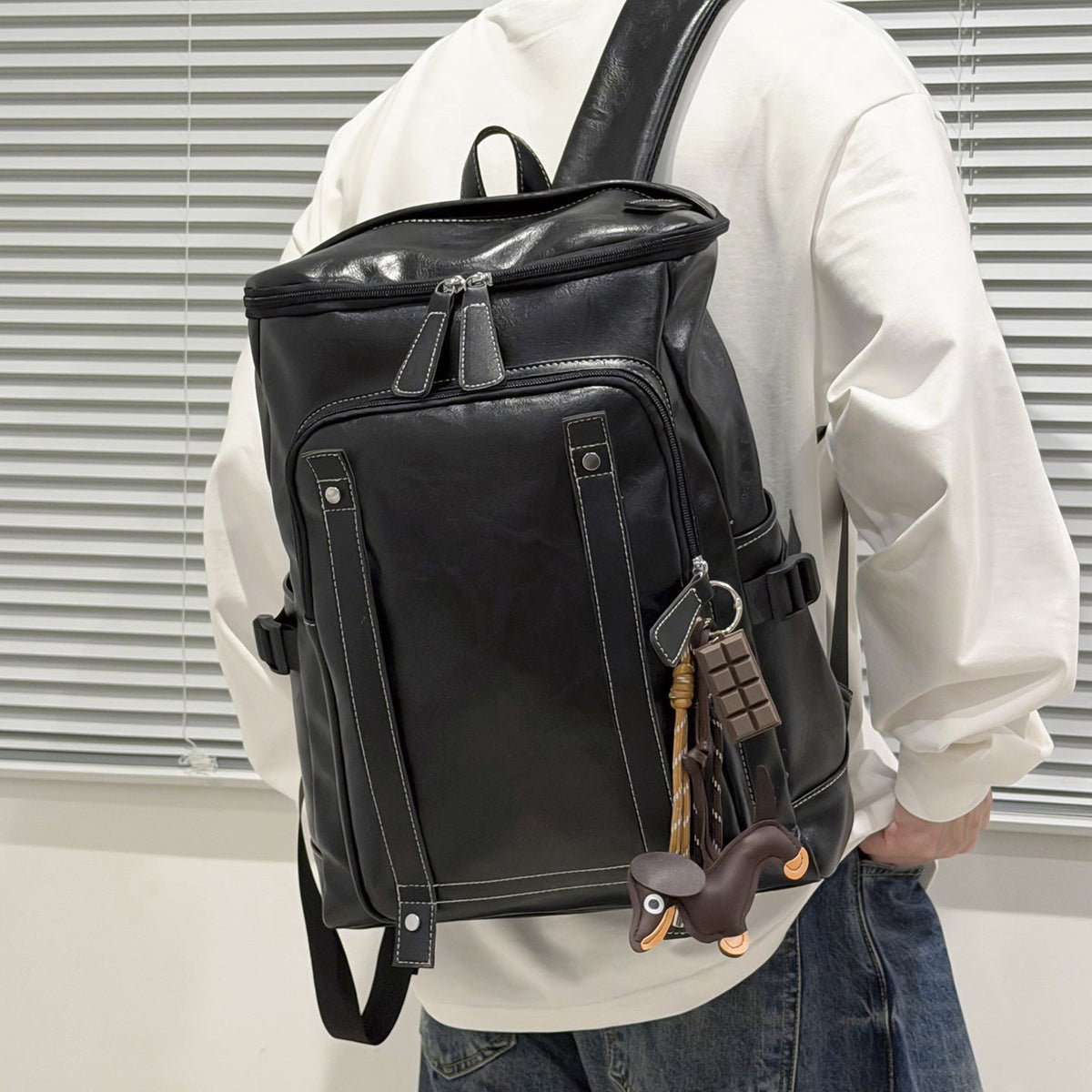 Elegant Functional Backpack LoungeYard — product view 3