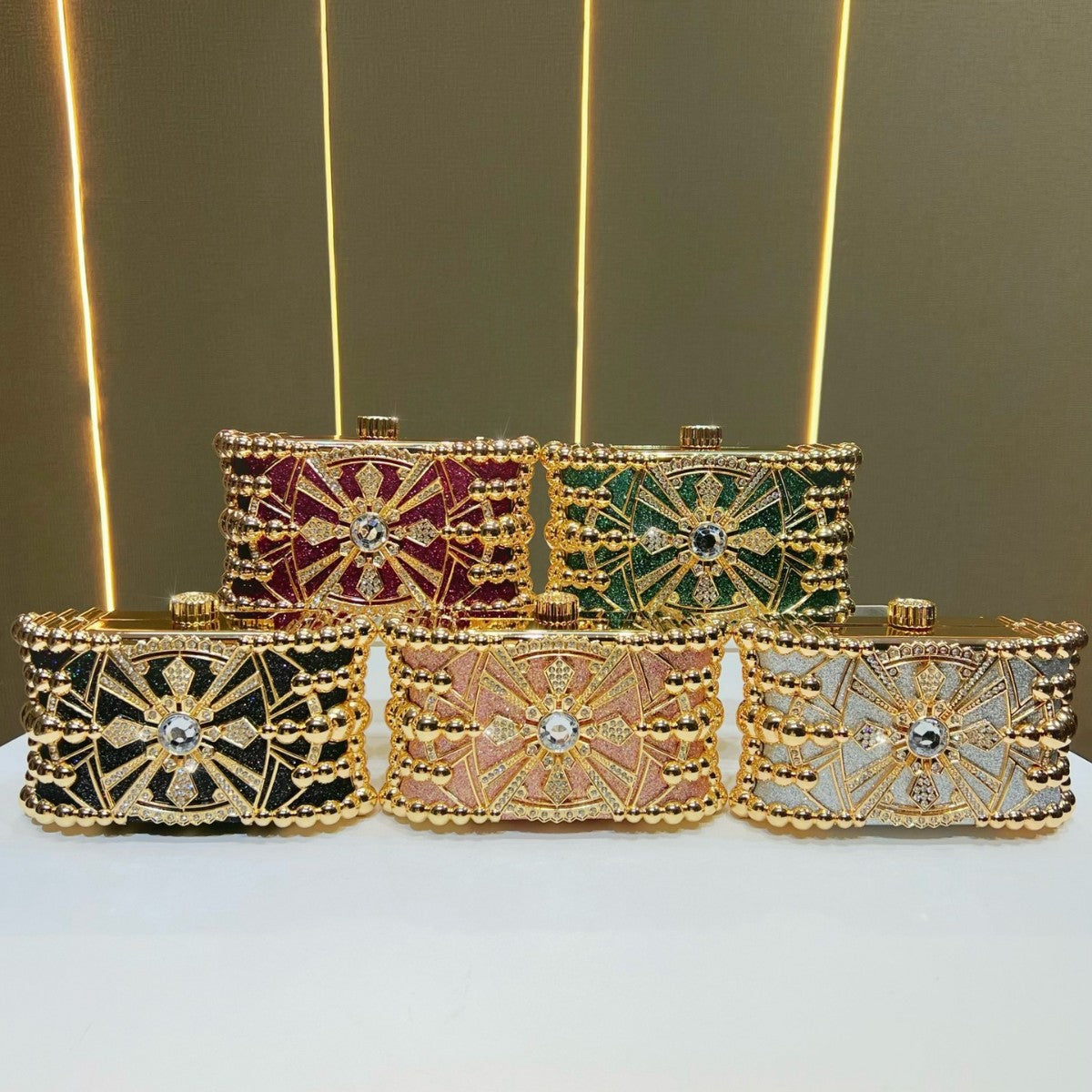 Glitzy Decorative Evening Clutch — product view 4