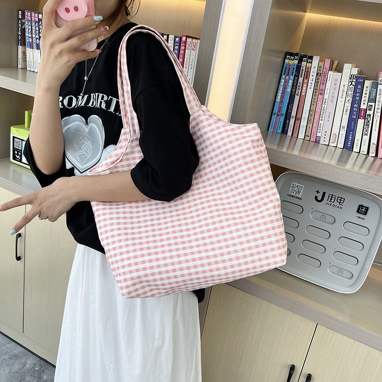 Checkered Gingham Tote Bag — product view 5