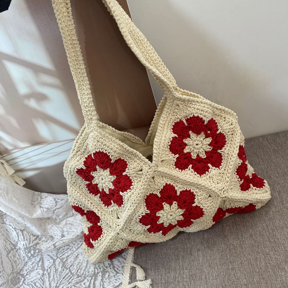 Hand-knotted flower bag LoungeYard — product view 1