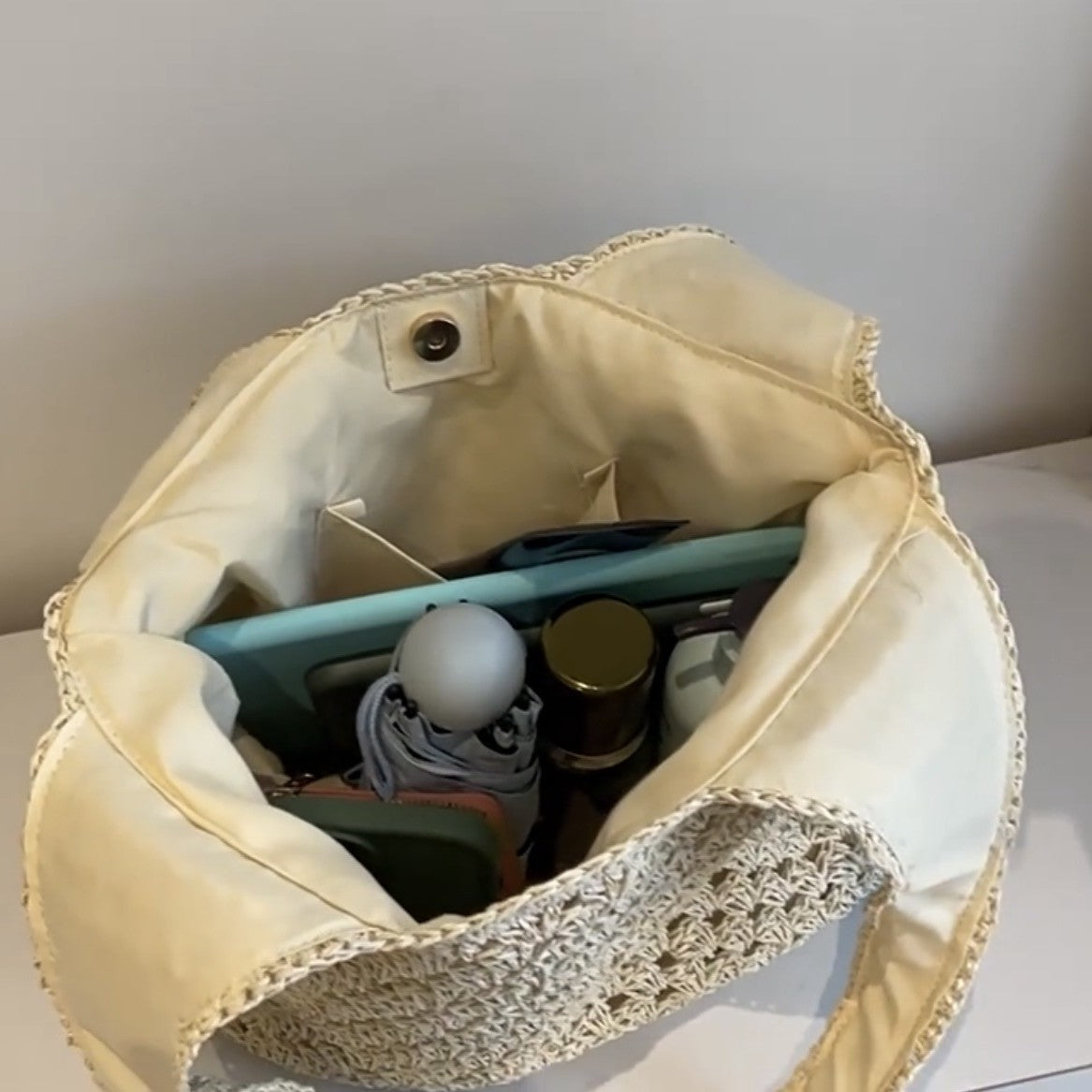 Hand-knotted Tote Bag LoungeYard — product view 4