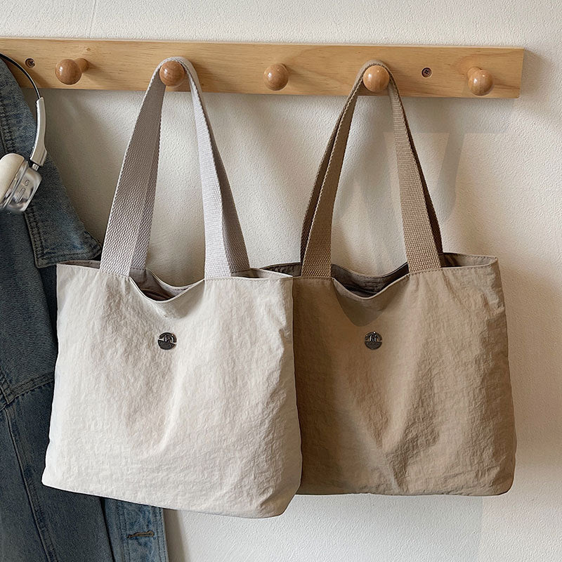 Versatile Everyday Utility Tote Bag LoungeYard — product view 2