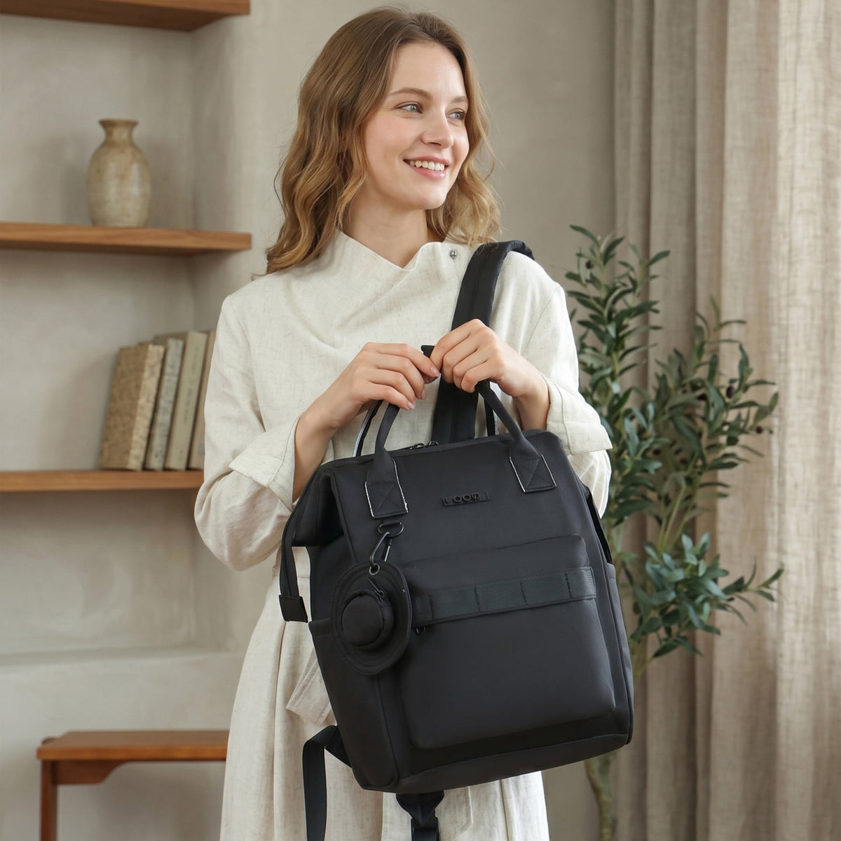 Versatile Backpack LoungeYard — product view 3
