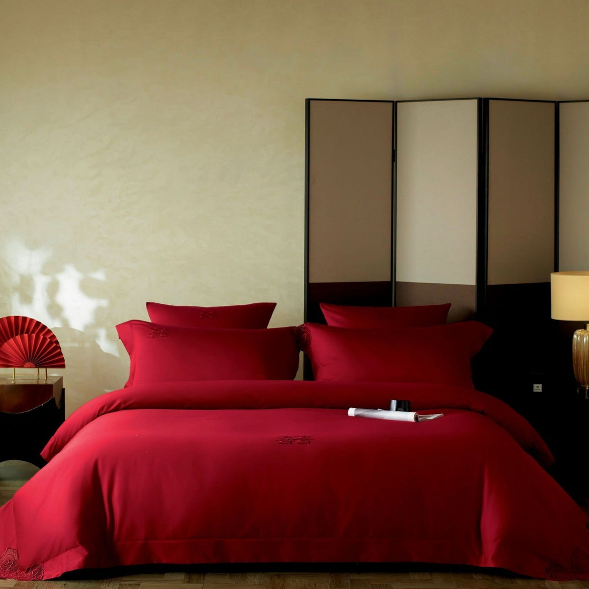 Premium Cotton Satin Bedding Set — product view 5
