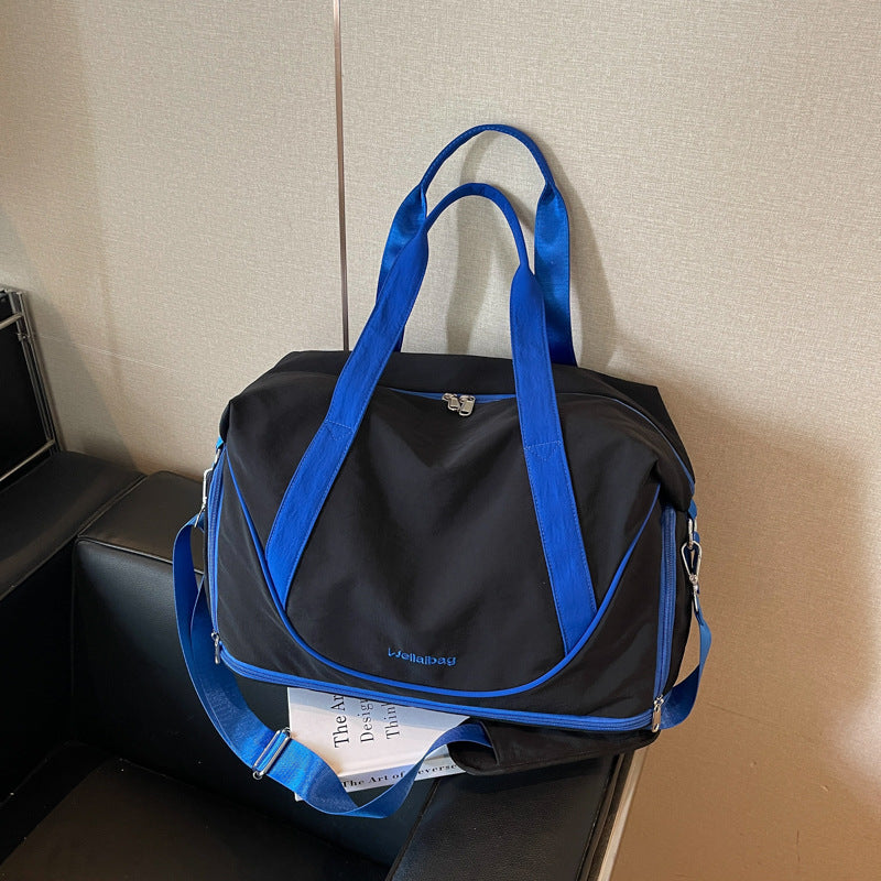 Spacious Overnight Duffle Bag — product view 2