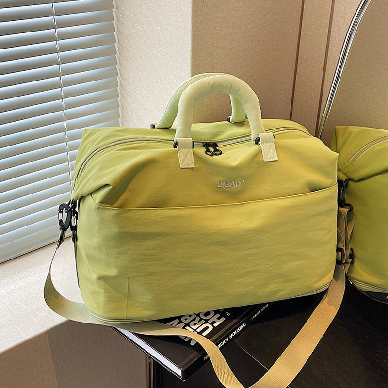 Versatile Urban Travel Duffle Bag — product view 2
