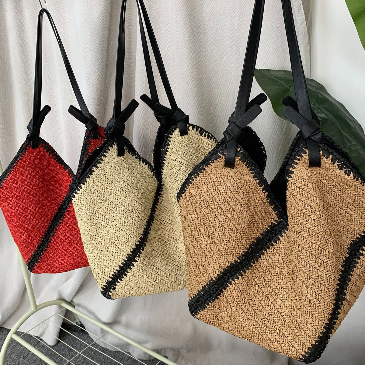 Generous shopping bag with handcrafted wave pattern LoungeYard — product view 1