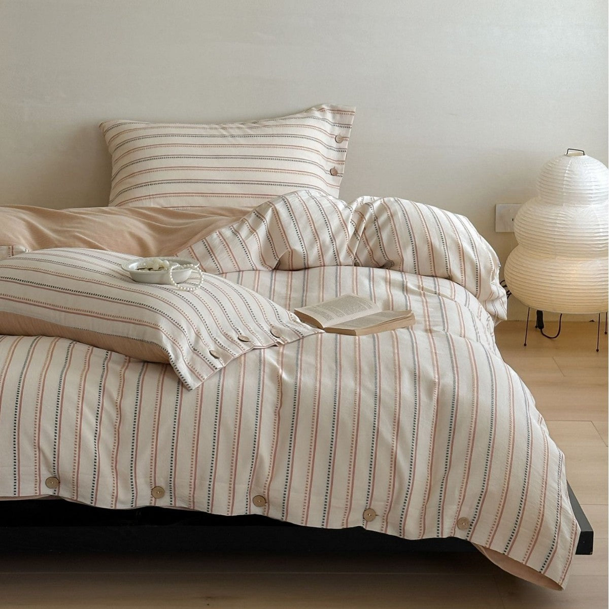 Striped cotton bedding set with wooden buttons and Oxford pillow — product view 6