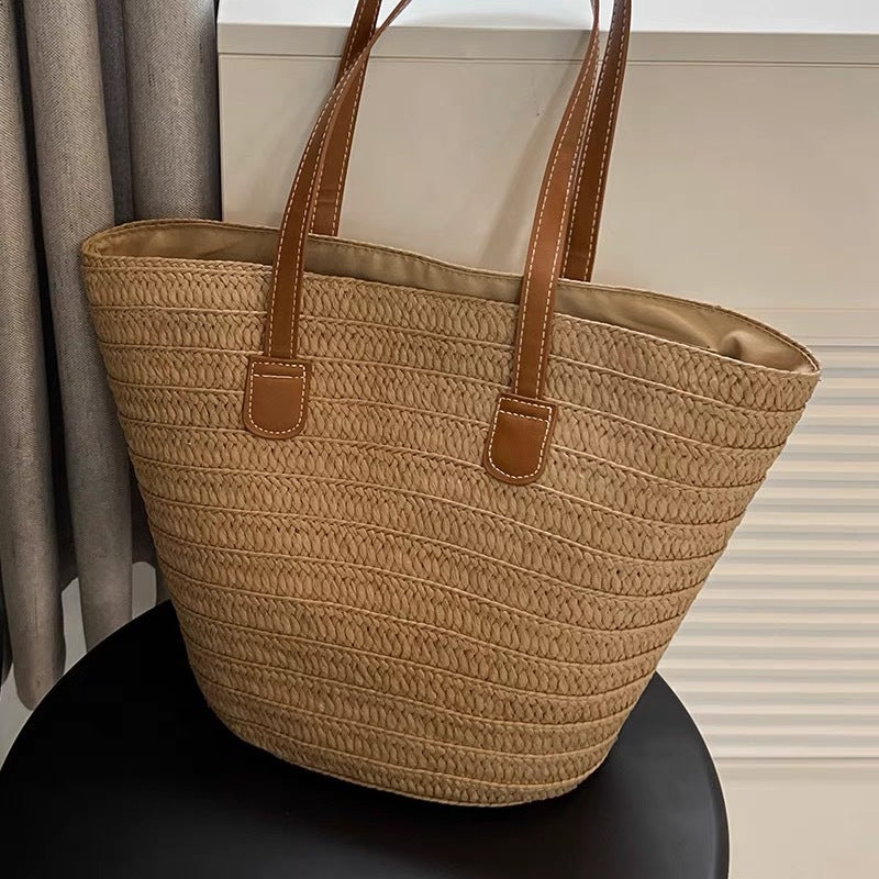 Elegant and Spacious Straw Bag with Leather Handles LoungeYard — product view 3
