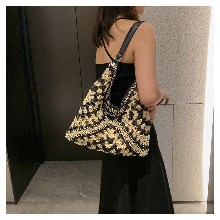 Macramé Shoulder Bag LoungeYard — product view 3