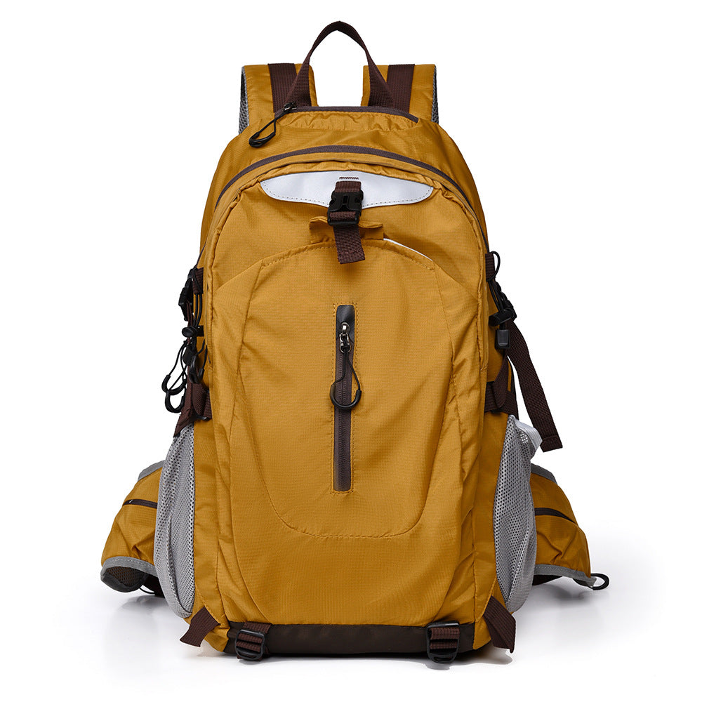Outdoor backpack with versatile compartment system LoungeYard — product view 4