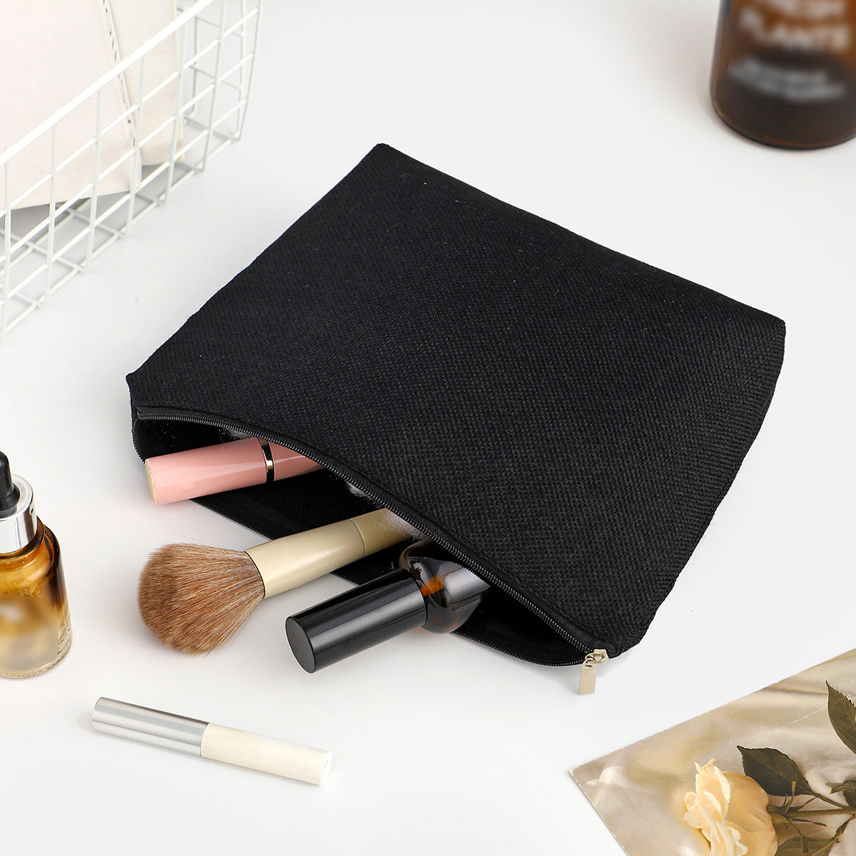 Cosmetic bag LoungeYard — product view 3