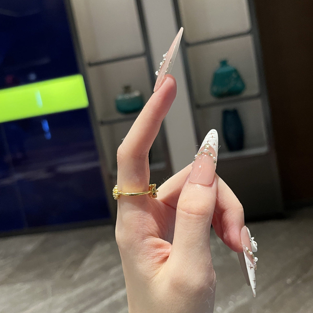 Decorative Rhinestone Nail Tips — product view 3