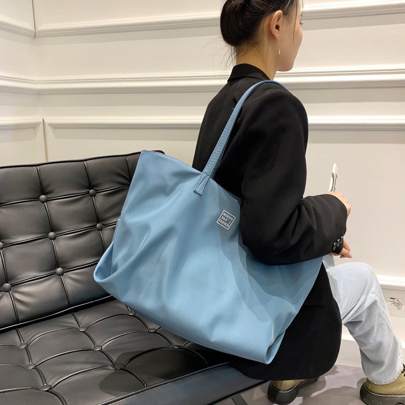 Functional Everyday Tote — product view 4