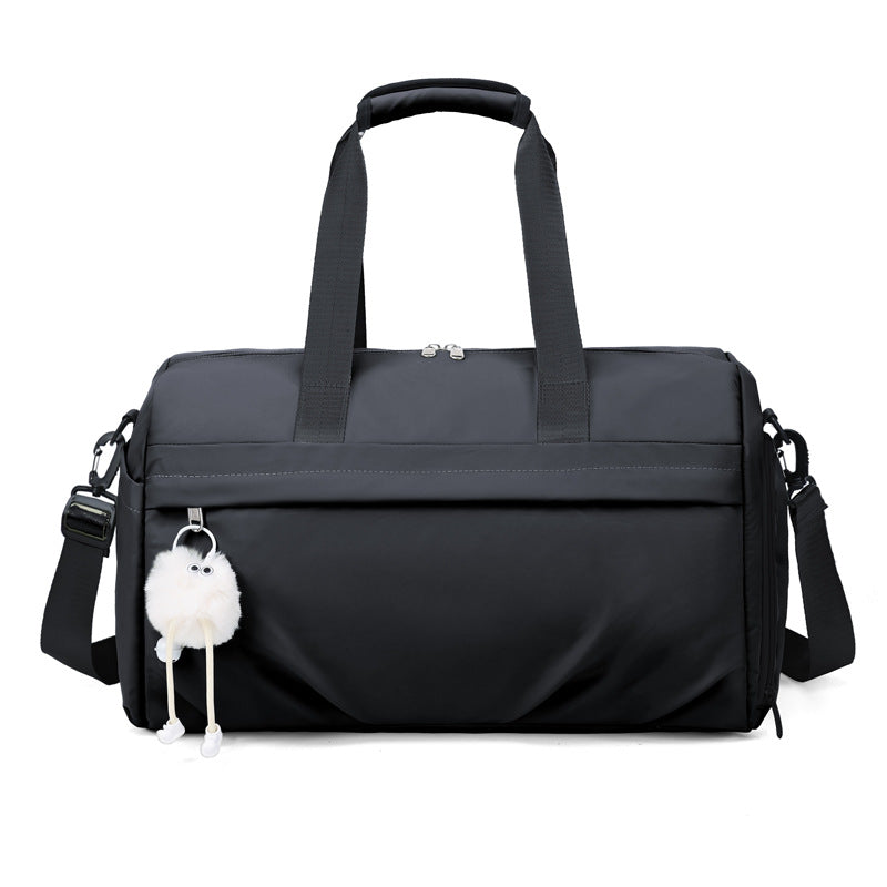 Sporty travel bag with versatile inner compartment LoungeYard — product view 7
