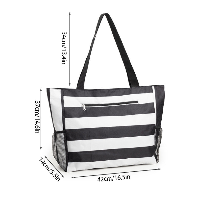 Spacious beach bag with practical outer pockets LoungeYard — product view 2