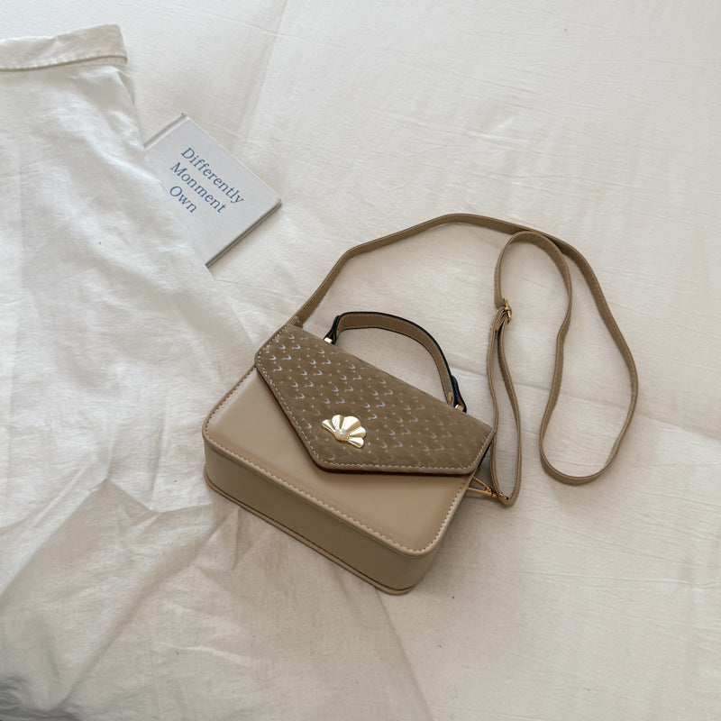 Elegant Textured Handheld Purse — product view 4