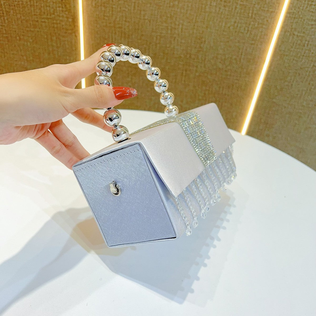 Vintage-Inspired Beaded Evening Handbag — product view 2