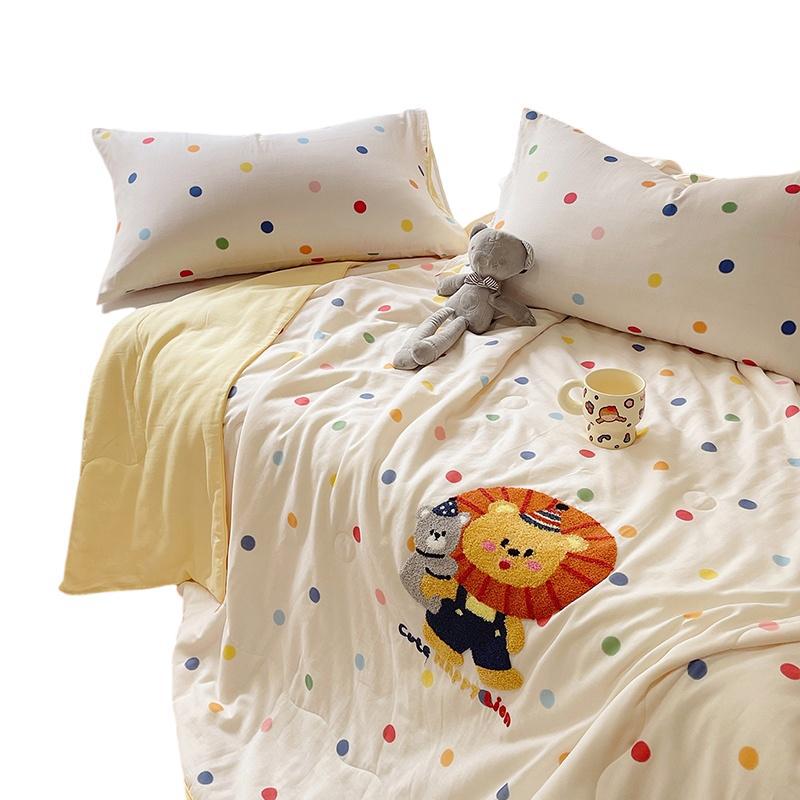 Women's cuddly blanket with cute bear design LoungeYard — product view 5
