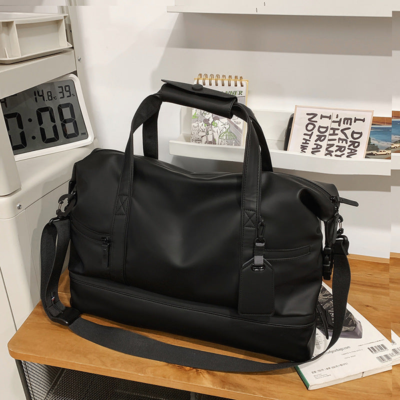 Functional travel bag with multiple compartments LoungeYard — product view 1