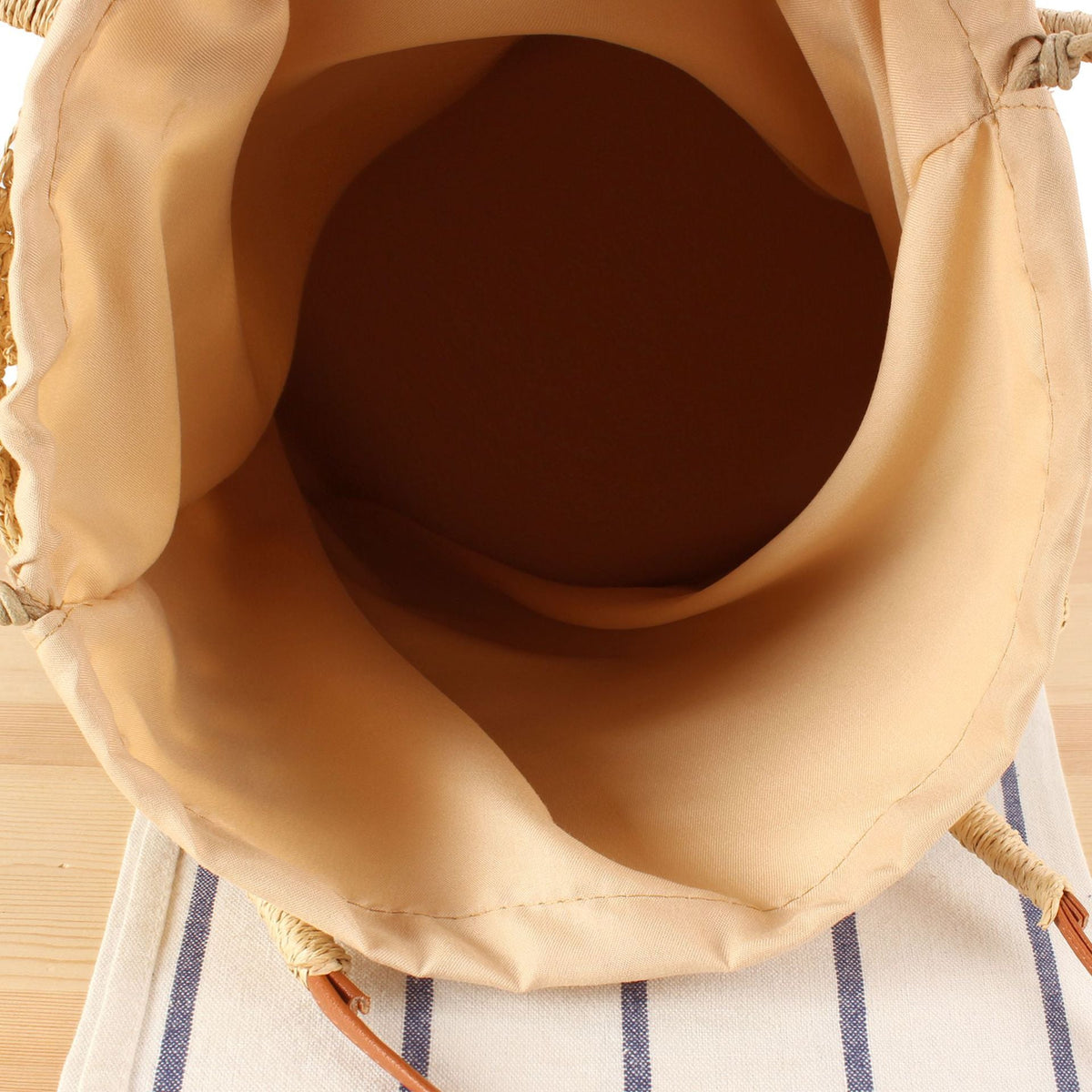 Handmade beach bag LoungeYard — product view 3