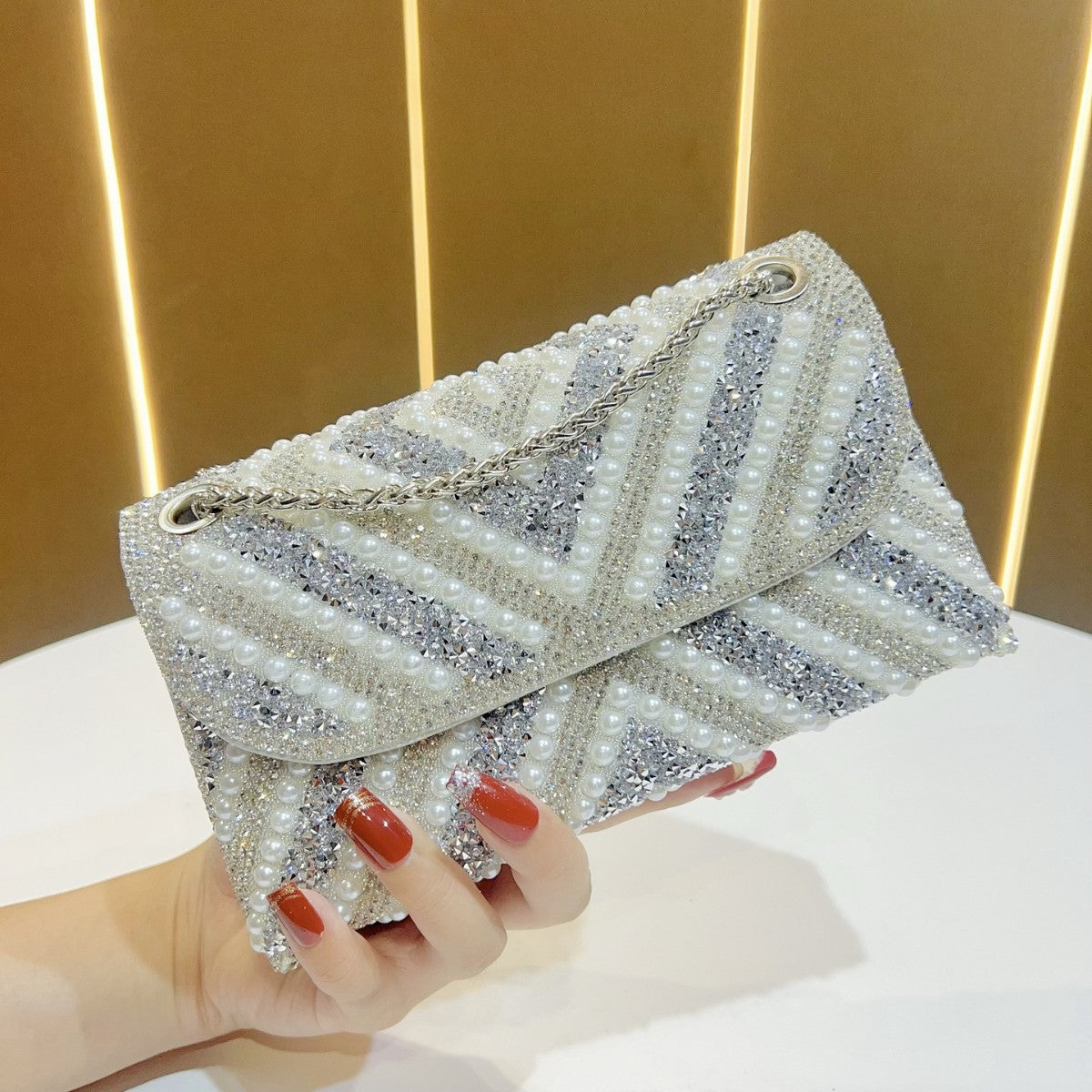 Exquisite Beaded Evening Clutch — product view 4