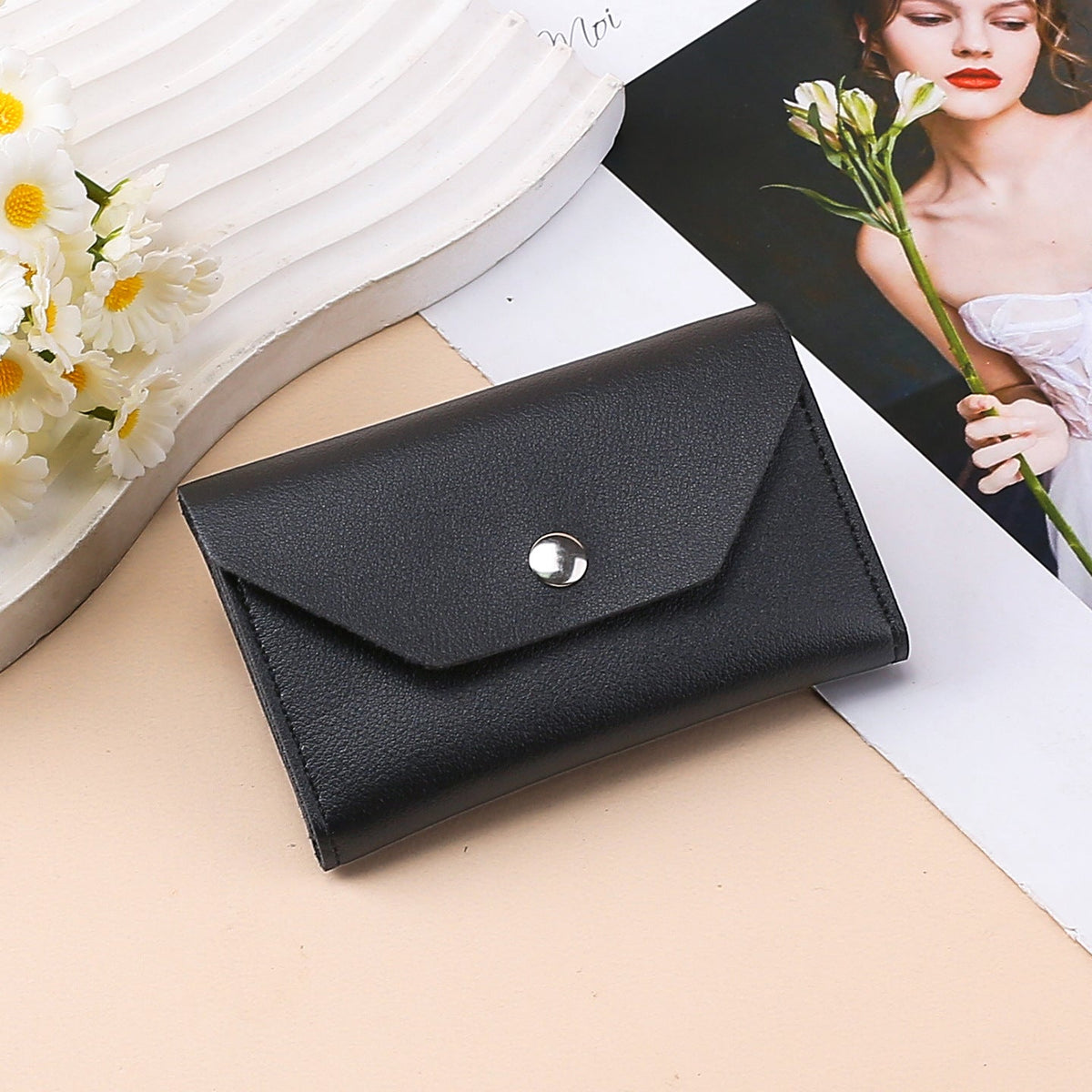 Sleek Card Wallet — product view 2