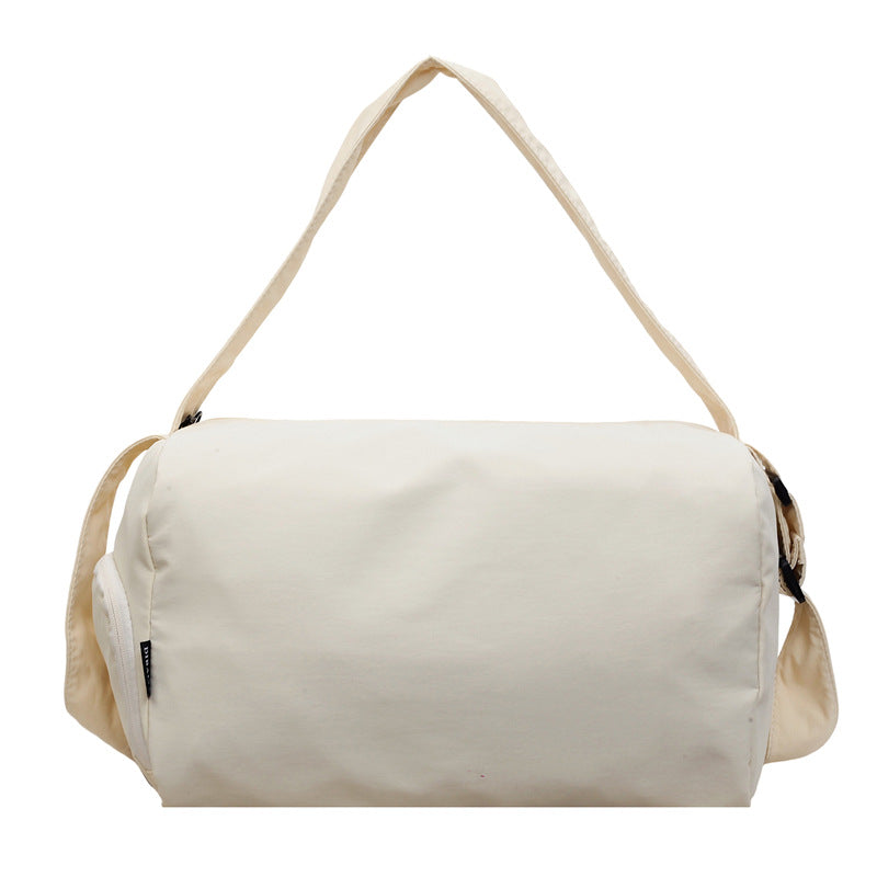 Sporty travel bag with versatile compartments LoungeYard — product view 5
